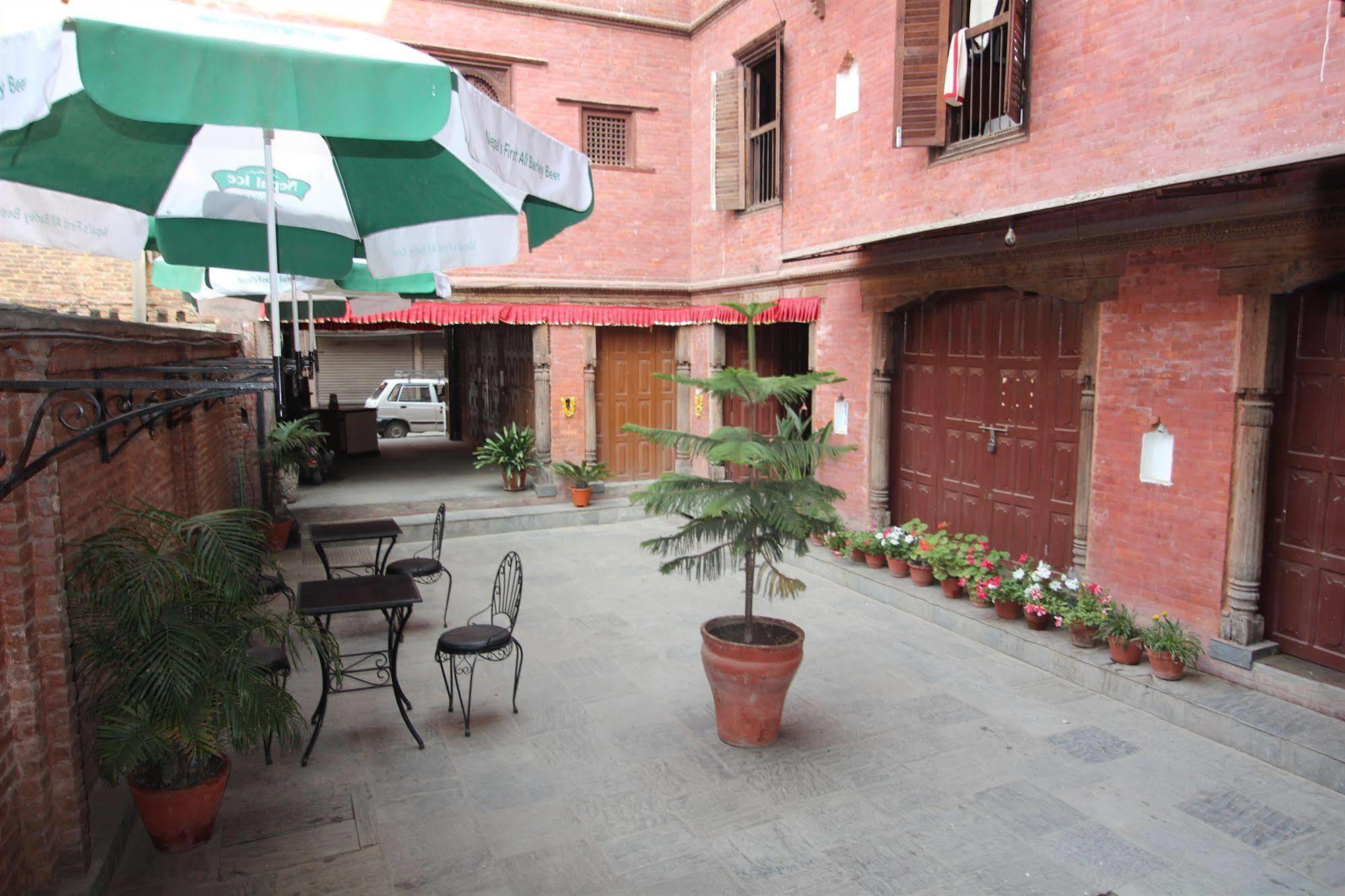 World Heritage Hotel And Apartments Catmandu Exterior foto